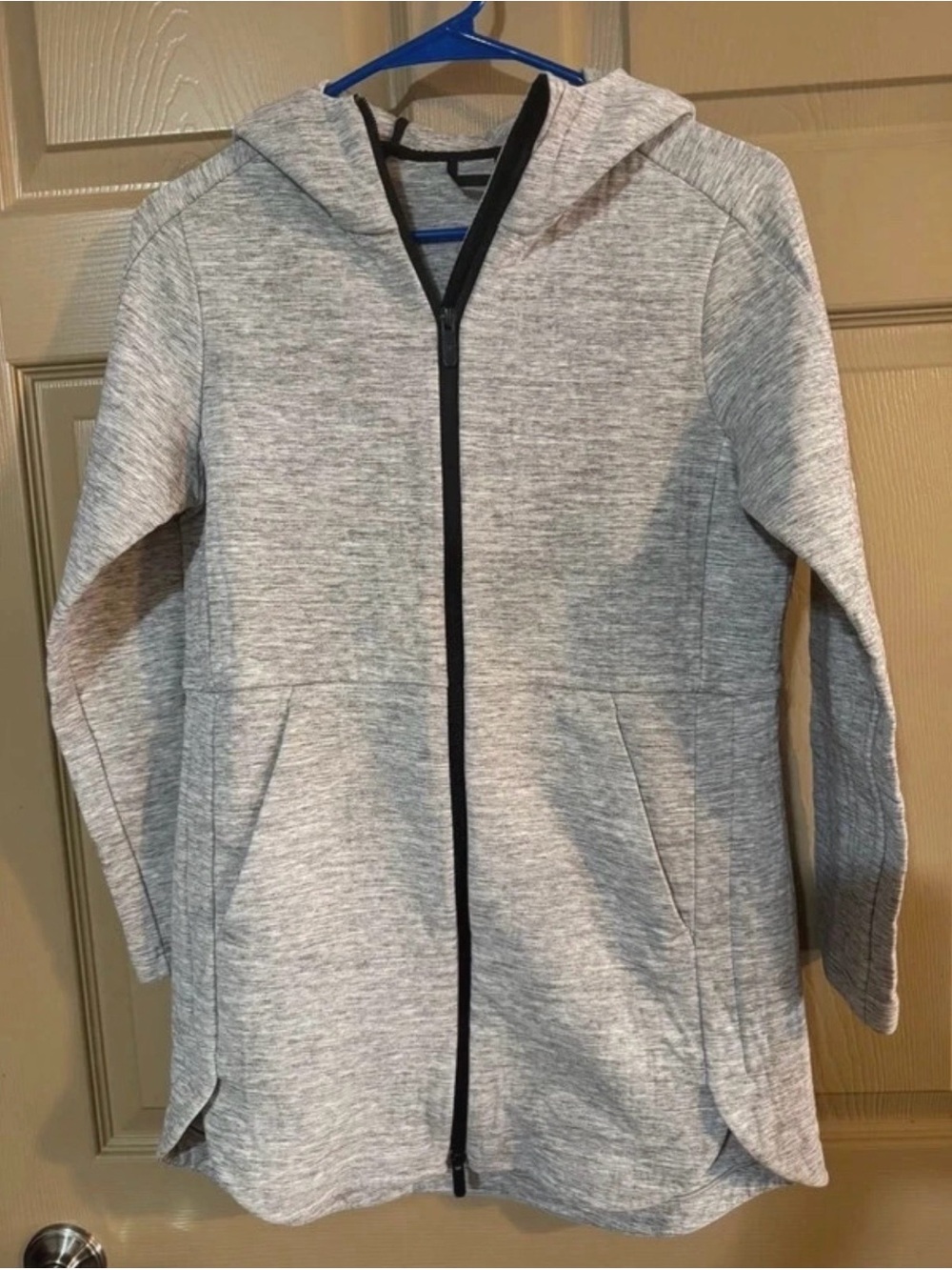Lululemon Going Places Hooded Jacket in Heathered Space Dyed Medium Grey (Small)